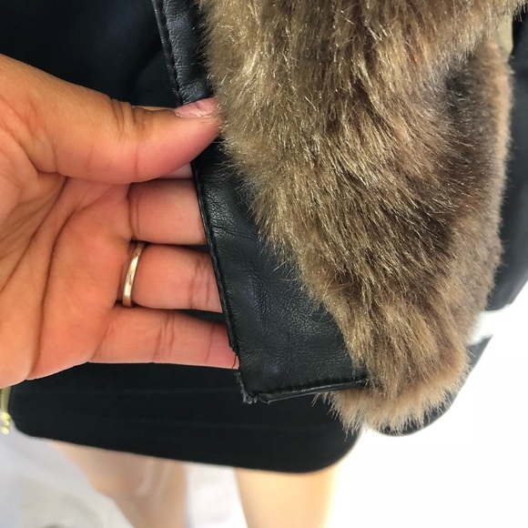 Faux fur vest - Picture 3 of 7